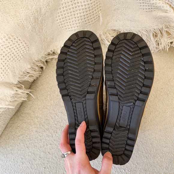 SOLD ON IG - Picture 3 of 6